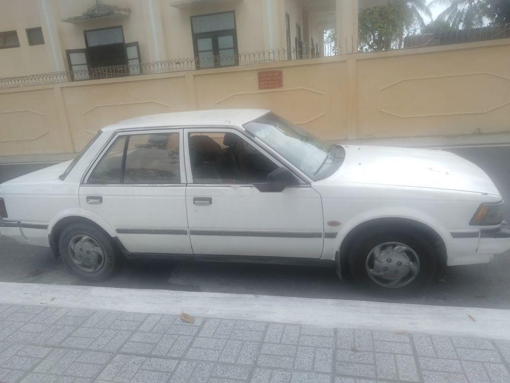 Nissan Bluebird   1986 - Bán Nissan Bluebird đời 1986, màu trắng, nhập khẩu  