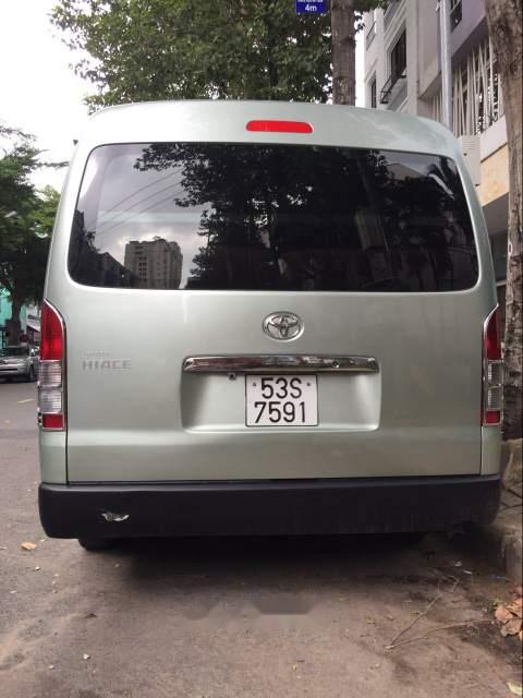 Toyota Hiace 2010 - Bán Toyota Hiace đời 2010, màu xanh ngọc