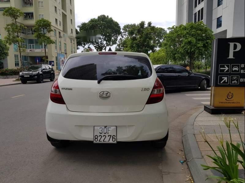 Hyundai i20 2011 - Chính chủ bán xe Hyundai i20 SX 2011, màu trắng, nhập khẩu, biển Hà Nội