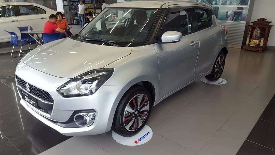 Suzuki Swift GLX 2019 - Bán ô tô Suzuki Swift GLX năm sản xuất 2019, màu bạc, nhập khẩu, giá tốt