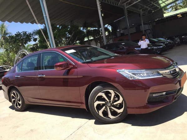 Honda Accord 2019 - Bán xe Honda Accord 2019 số tự động, màu đỏ rượu vang