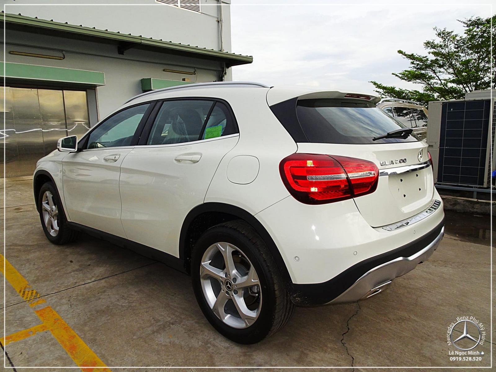 Mercedes-Benz GLA-Class   200 2019 - Bán Mercedes GLA 200 New - SUV 5 chỗ nhập khẩu - Hỗ trợ ngân hàng 80%, xe giao ngay, LH 0919 528 520