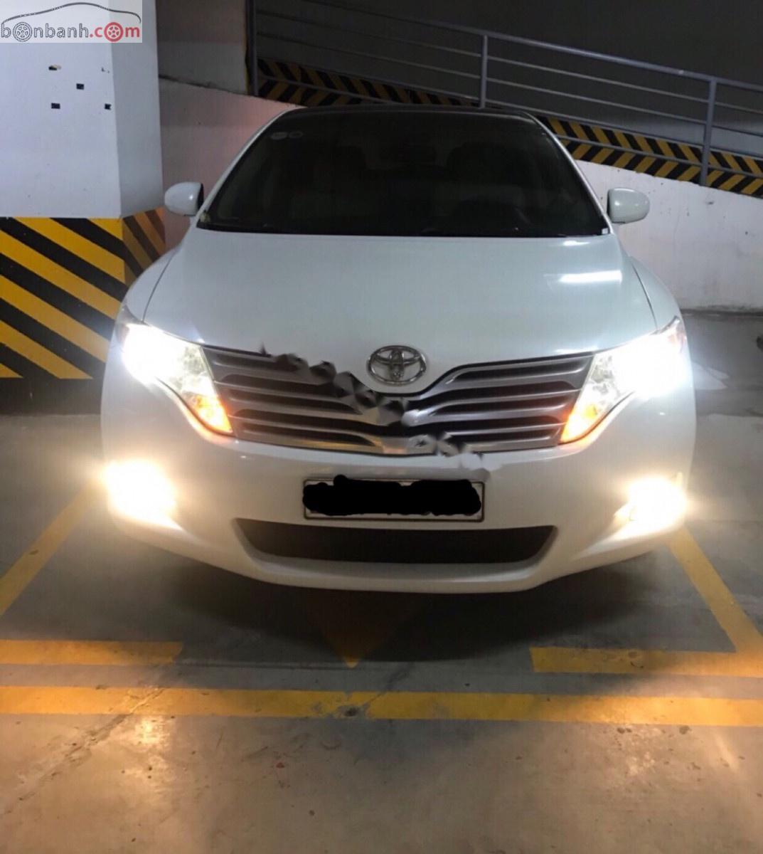 Toyota Venza   2009 - Cần bán lại xe Toyota Venza năm sản xuất 2009, màu trắng, nhập khẩu nguyên chiếc 