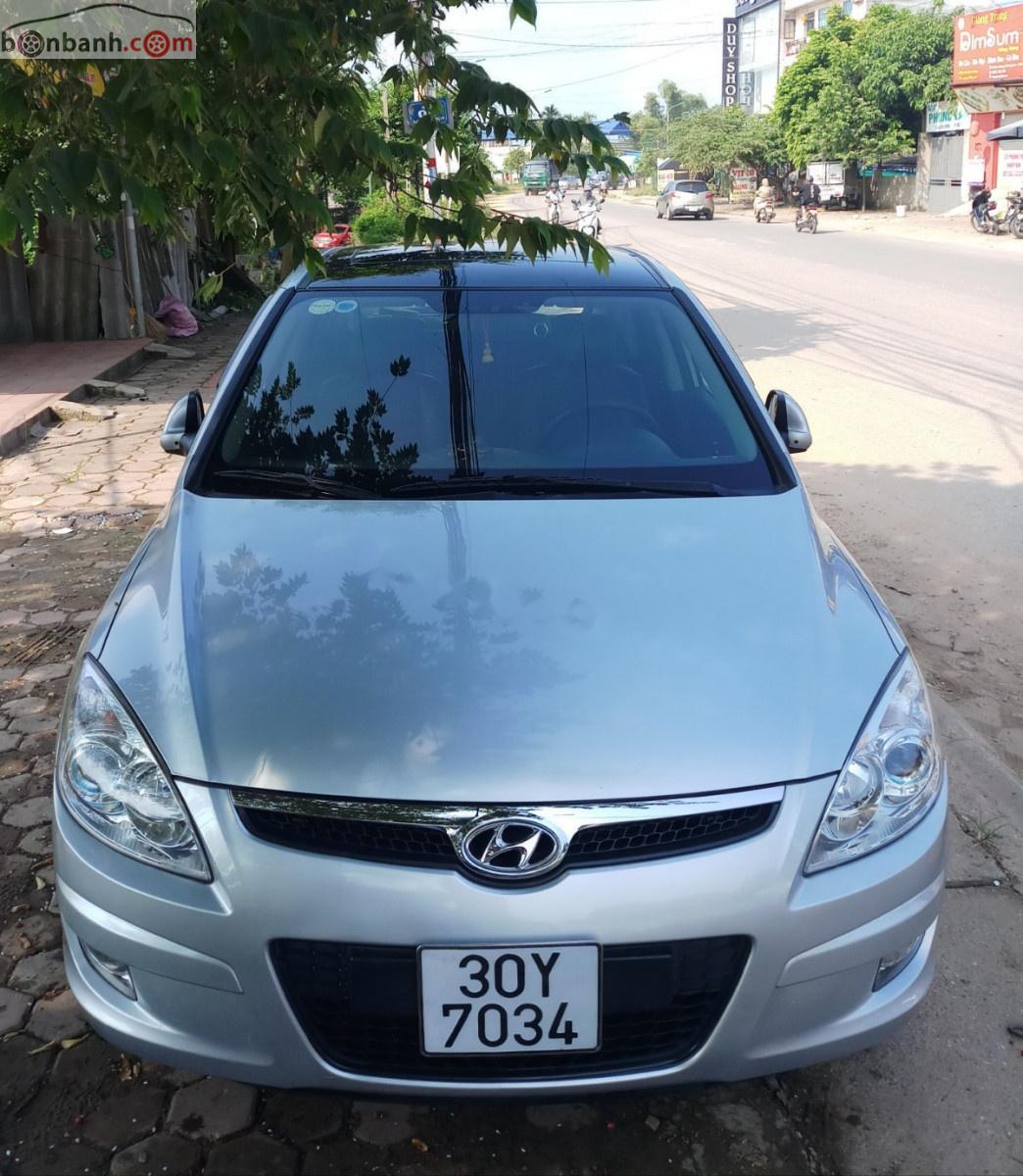 Hyundai i30 Premium 2010 - Xe Hyundai i30 Premium sản xuất năm 2010, màu bạc, nhập khẩu