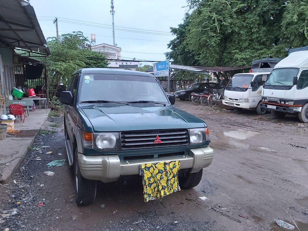 Mitsubishi Pajero   2001 - Chính chủ bán Mitsubishi Pajero đời 2001, màu xanh dưa, 156tr