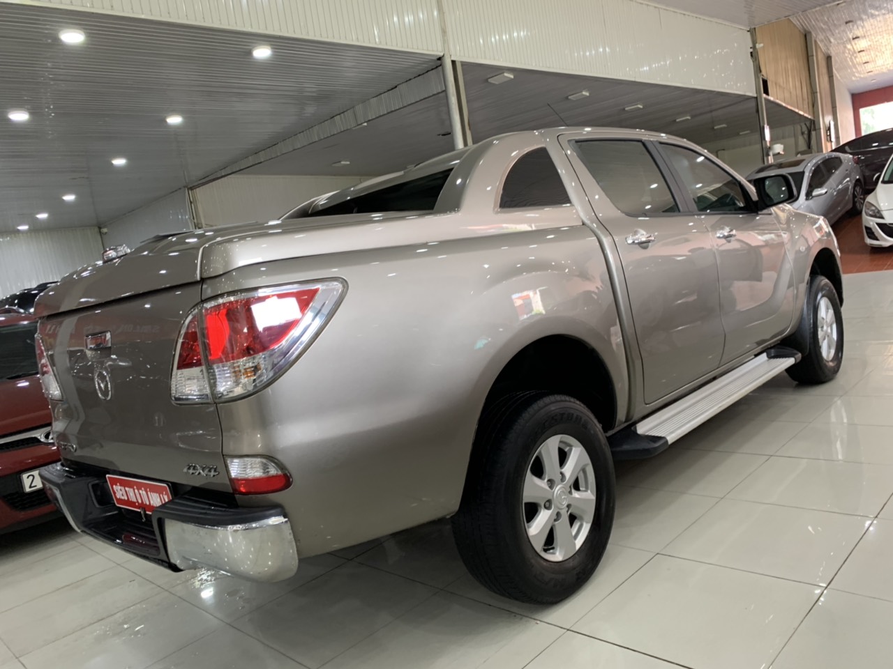 Mazda BT 50 2015 - Bán xe Mazda BT 50 BT50 năm 2015, màu vàng, nhập khẩu nguyên chiếc, 485tr