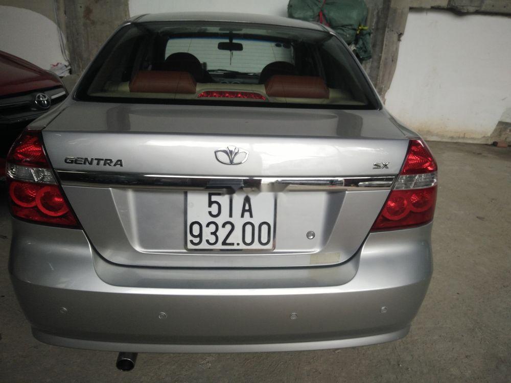 Daewoo Gentra 2010 - Cần bán gấp Daewoo Gentra năm sản xuất 2010, màu bạc