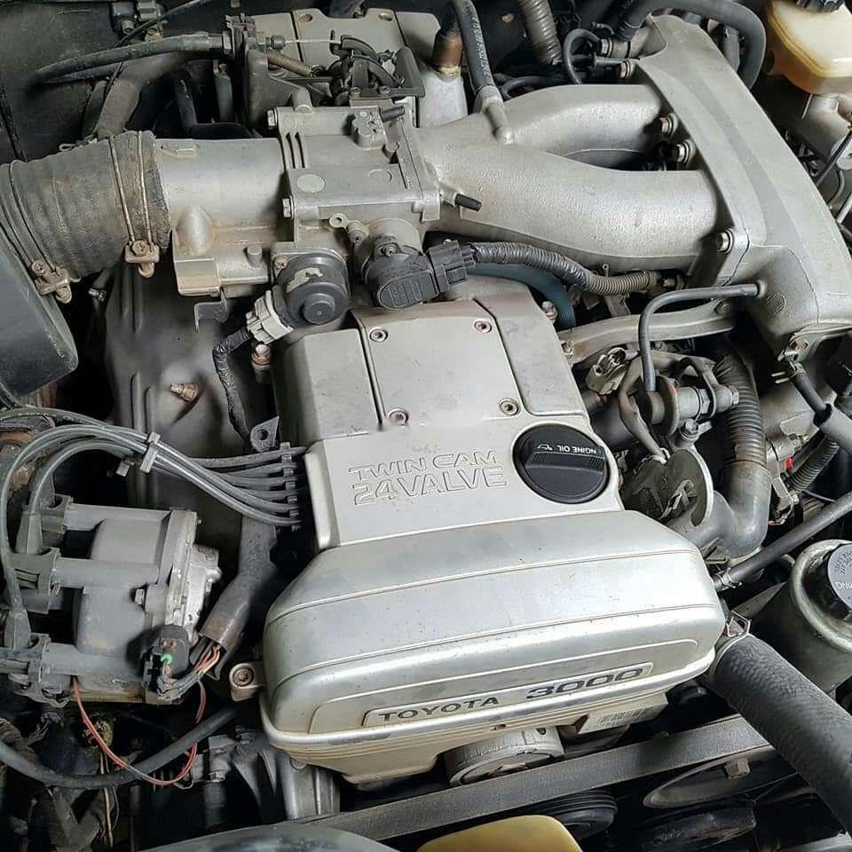 Toyota Crown 1993 - Bán Toyota Crown năm sản xuất 1993, màu bạc, nhập khẩu nguyên chiếc