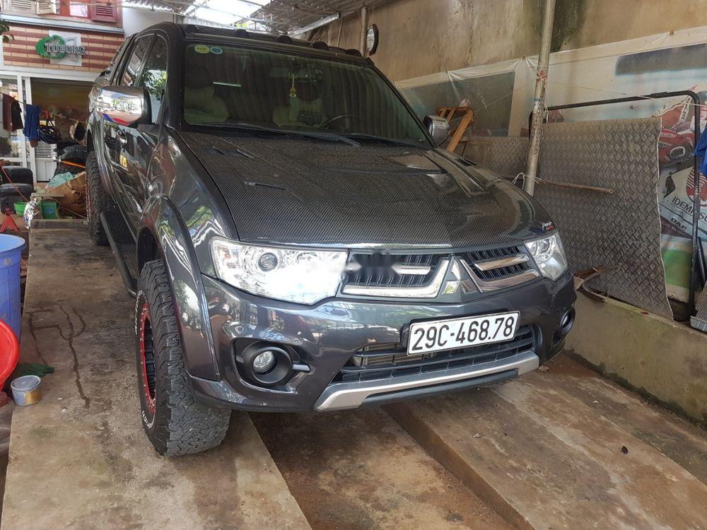 Mitsubishi Triton 2015 - Cần bán Mitsubishi Triton sản xuất 2015, màu xám, nhập khẩu  