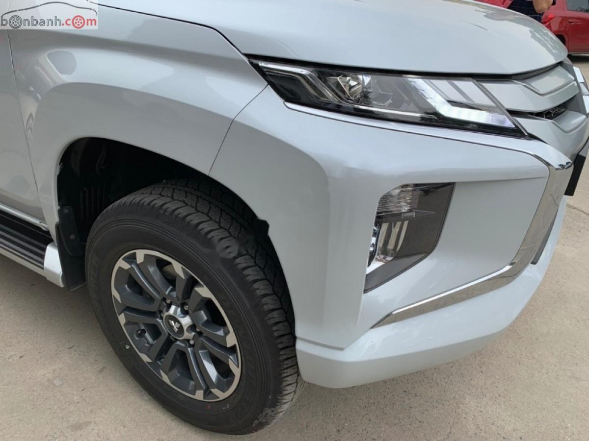 Mitsubishi Triton 4x2 AT Mivec 2019 - Bán ô tô Mitsubishi Triton 4x2 AT Mivec đời 2019, màu trắng, xe nhập