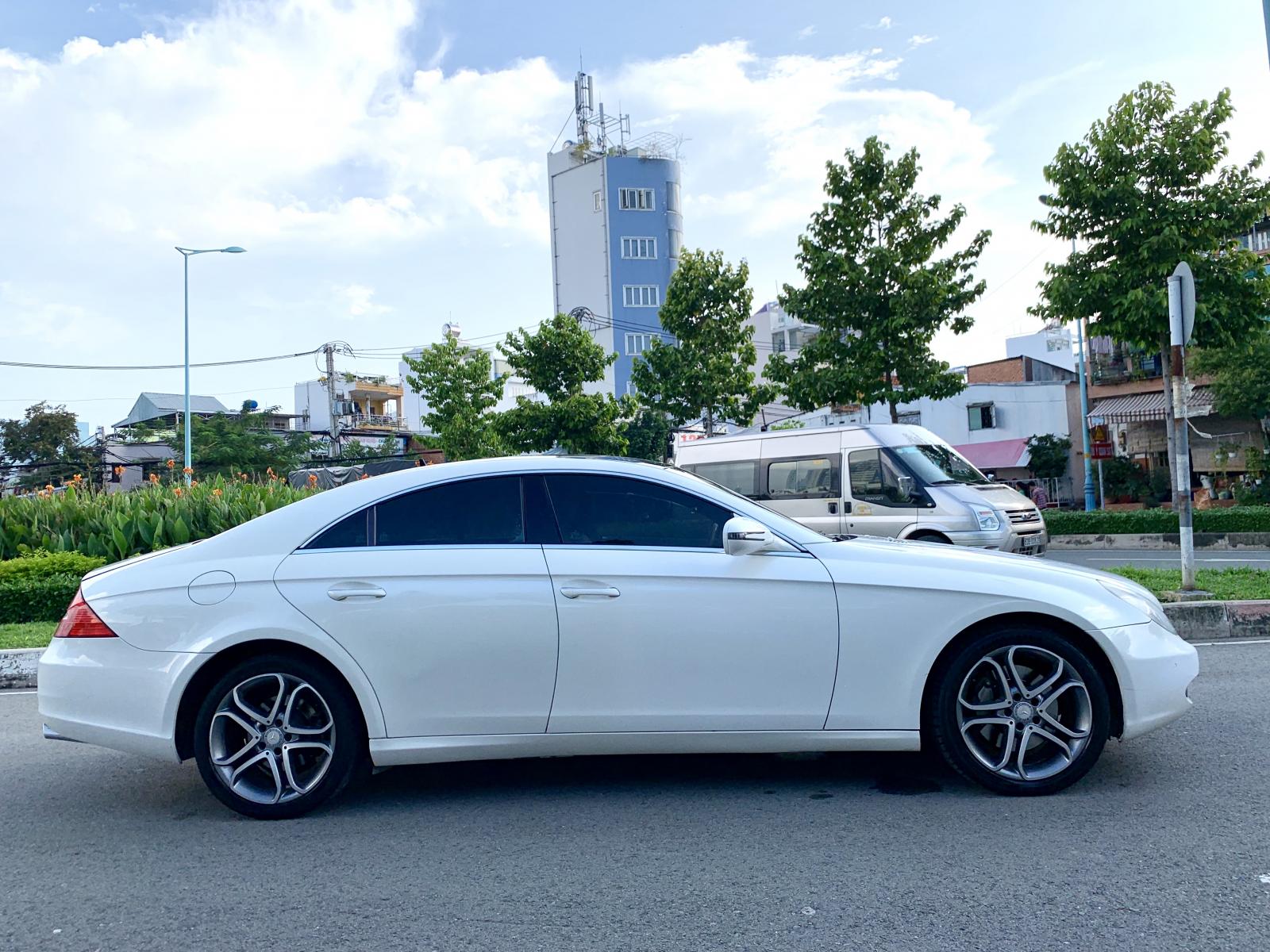 Mercedes-Benz CLS class 350 2009 - Merc CLS 350 nhập Mỹ 2009 dáng Sport, hàng full cao cấp vào đủ đồ chơi