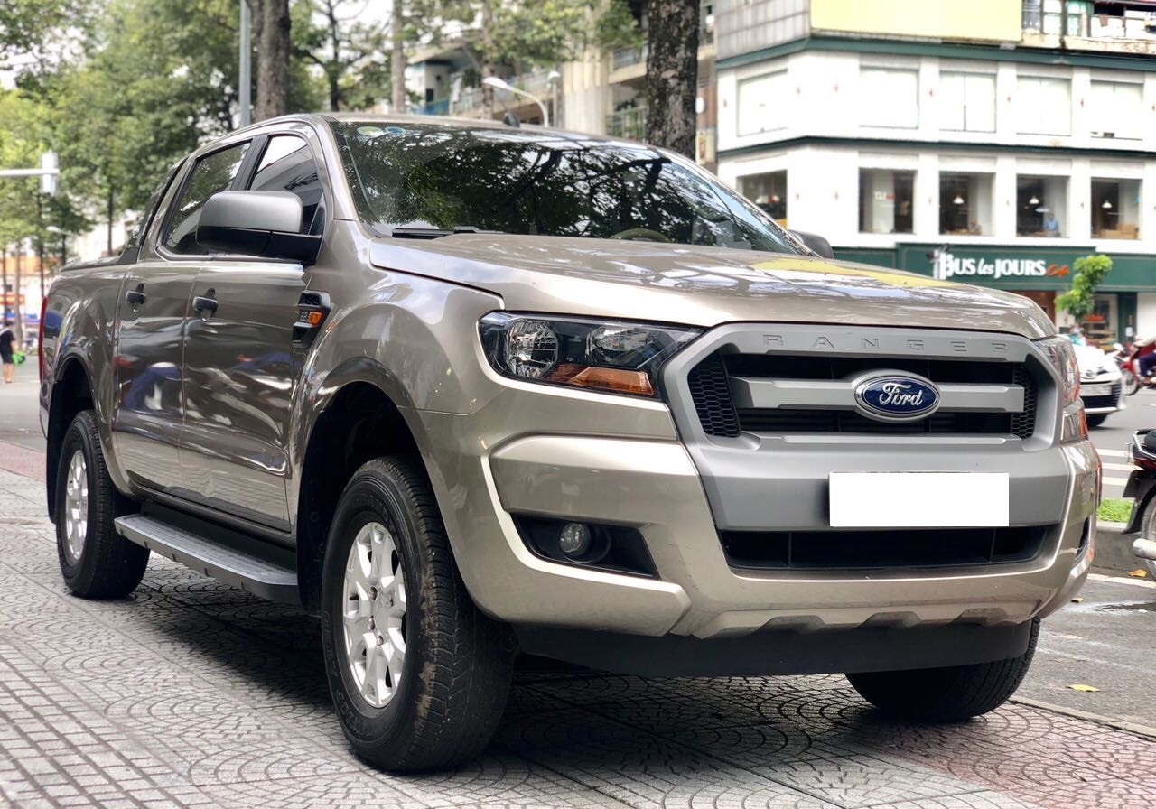 Ford Ranger XLS MT 2016 - Bán Ford Ranger XLS MT sản xuất 2016, xe chạy siêu lướt, đẹp như xe mới