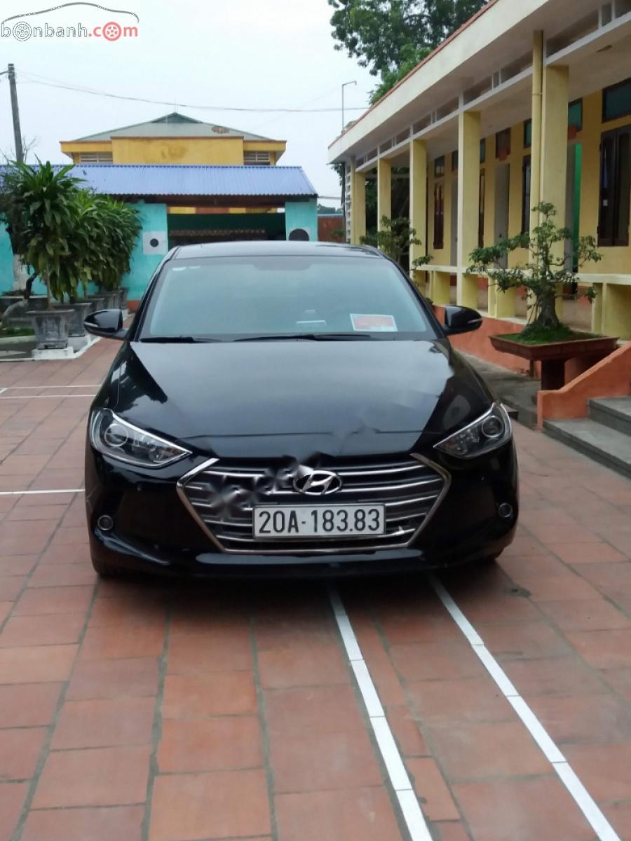 Hyundai Elantra 2.0 AT 2016 - Cần bán xe Hyundai Elantra 2.0 AT năm sản xuất 2016, màu đen