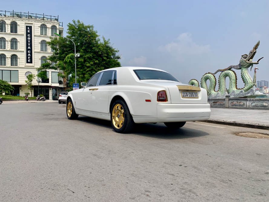 Rolls-Royce Phantom Series VII 2008 - Cần bán xe Rolls-Royce Phantom Series VII năm 2008, màu trắng, xe nhập