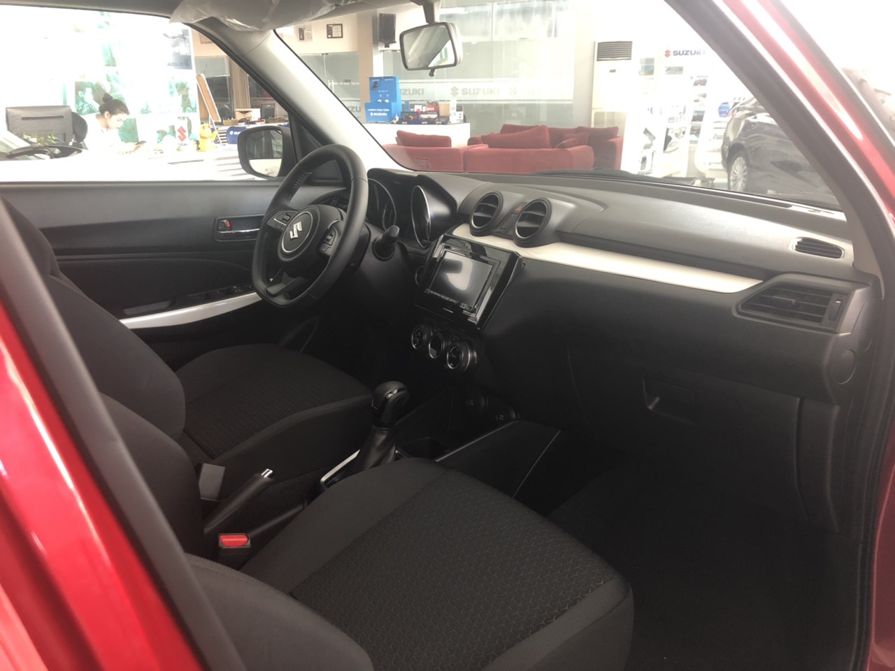 Suzuki Swift GLX 2019 - Bán Suzuki Swift 2019, Xe Đủ Màu Giao Ngay, HT Trả Góp Tối Đa, Giảm Ngay 30Tr - LH: Ms Phúc 0903 088 620