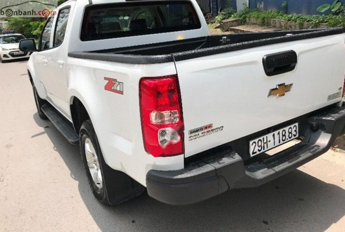 Chevrolet Colorado LT 2.5L 4x2 AT 2018 - Cần bán lại xe Chevrolet Colorado LT 2.5L 4x2 AT đời 2018, màu trắng, xe nhập còn mới, giá 600tr