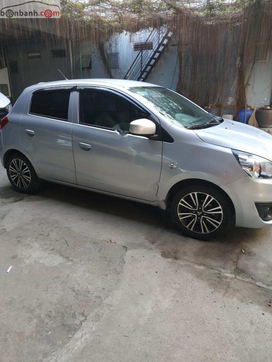 Mitsubishi Mirage 1.2MT 2016 - Cần bán xe Mitsubishi Mirage 1.2MT đời 2016, màu bạc, nhập khẩu