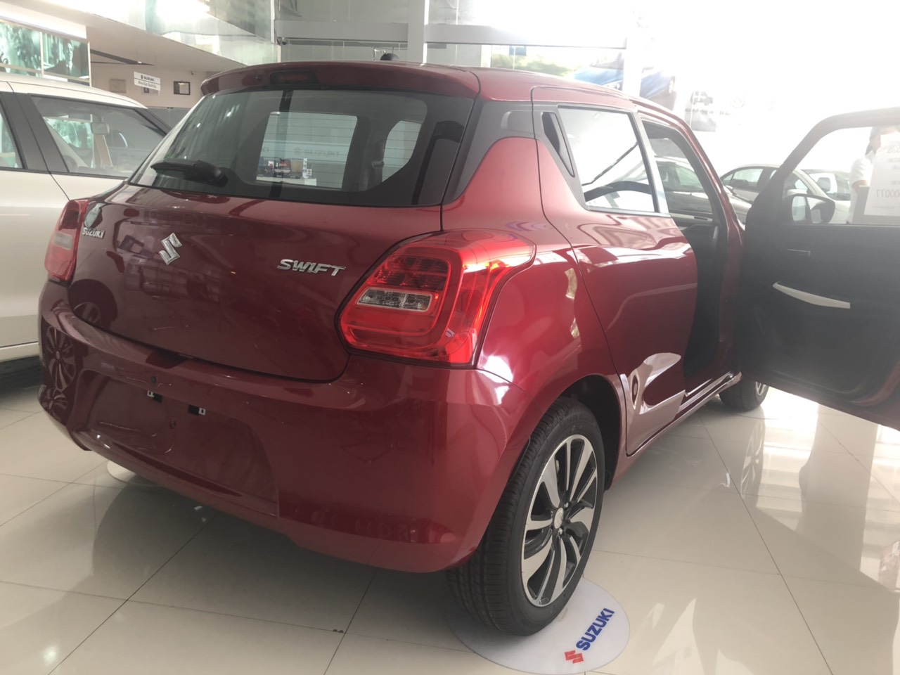 Suzuki Swift GLX 2019 - Bán Suzuki Swift 2019, Xe Đủ Màu Giao Ngay, HT Trả Góp Tối Đa, Giảm Ngay 30Tr - LH: Ms Phúc 0903 088 620