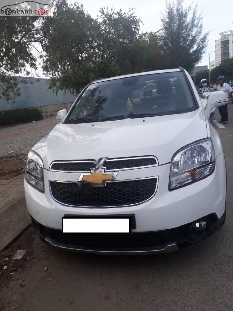 Chevrolet Orlando LTZ 1.8 2017 - Cần bán xe Chevrolet Orlando LTZ 1.8 năm 2017, màu trắng