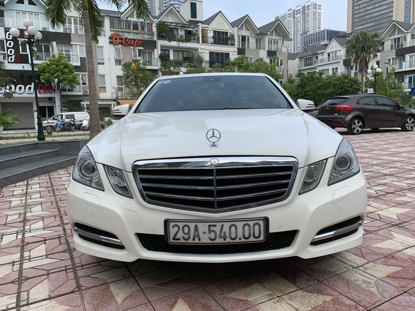 Mercedes-Benz E class E250 2011 - Bán xe Mercedes E250 năm 2011, màu trắng