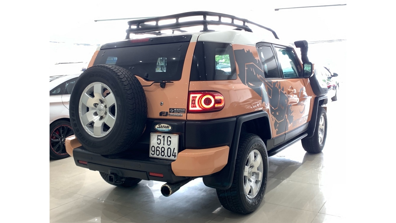 Toyota Fj cruiser 4.0 2006 - Cần bán xe Toyota Fj cruiser 4.0 đời 2006, đăng kí lần đầu 2008, màu hồng, nhập khẩu chính hãng