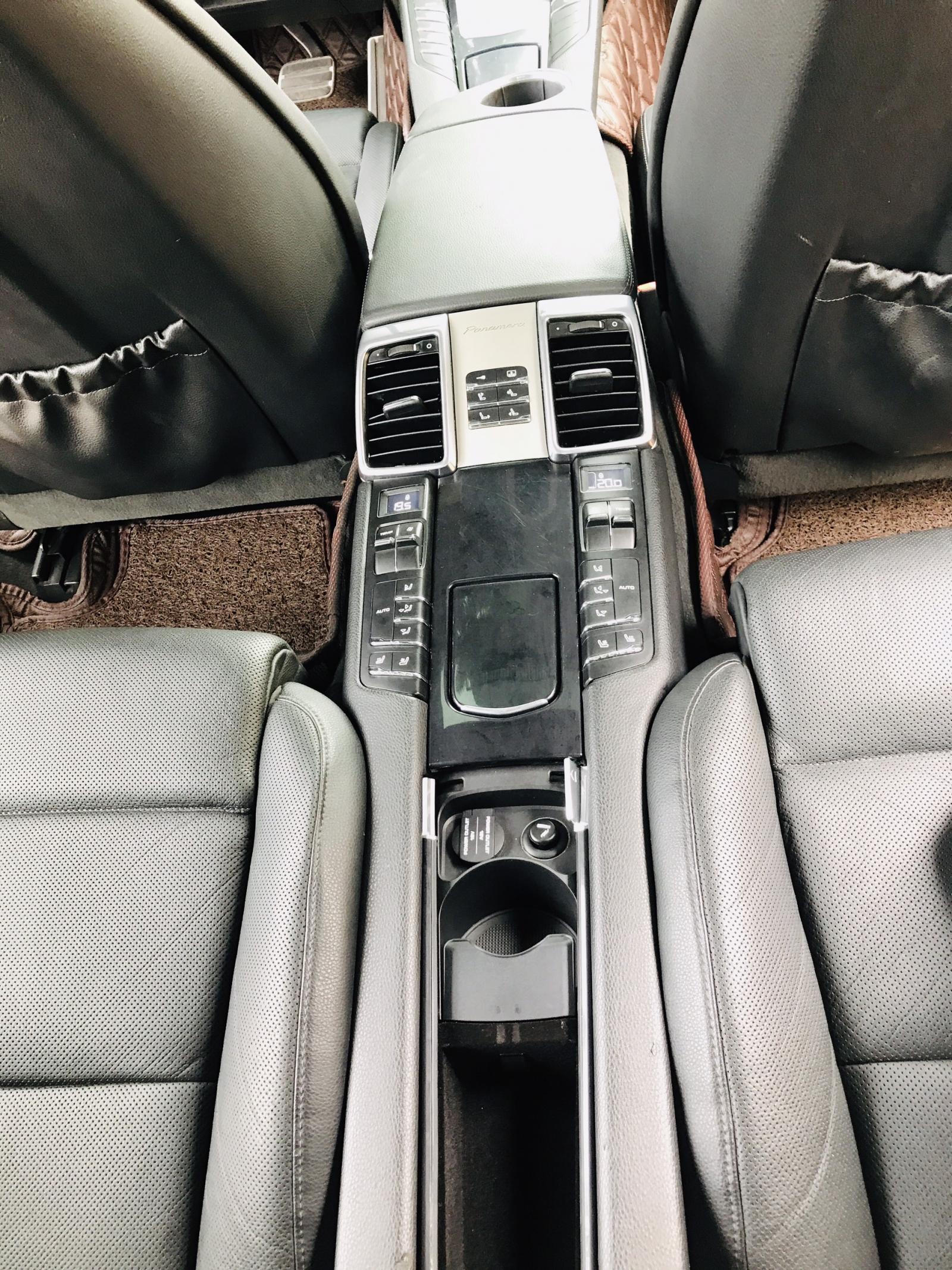 Porsche Panamera 4S 2009 - Bán Porsche Panamera 4S, cực kỳ thể thao và sang trọng