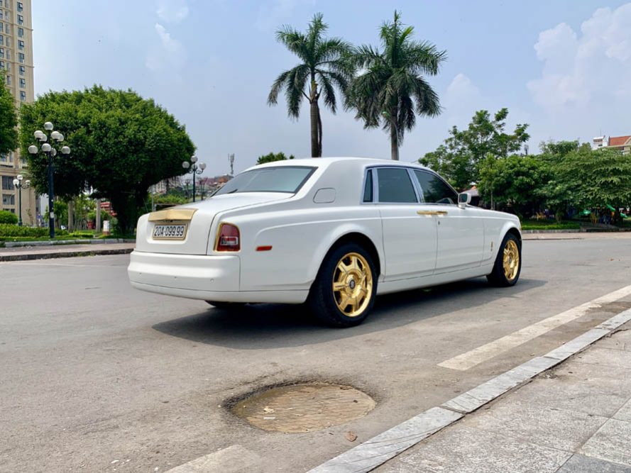 Rolls-Royce Phantom 2008 - Bán xe Rolls-Royce Phantom Series VII sản xuất 2008, màu trắng