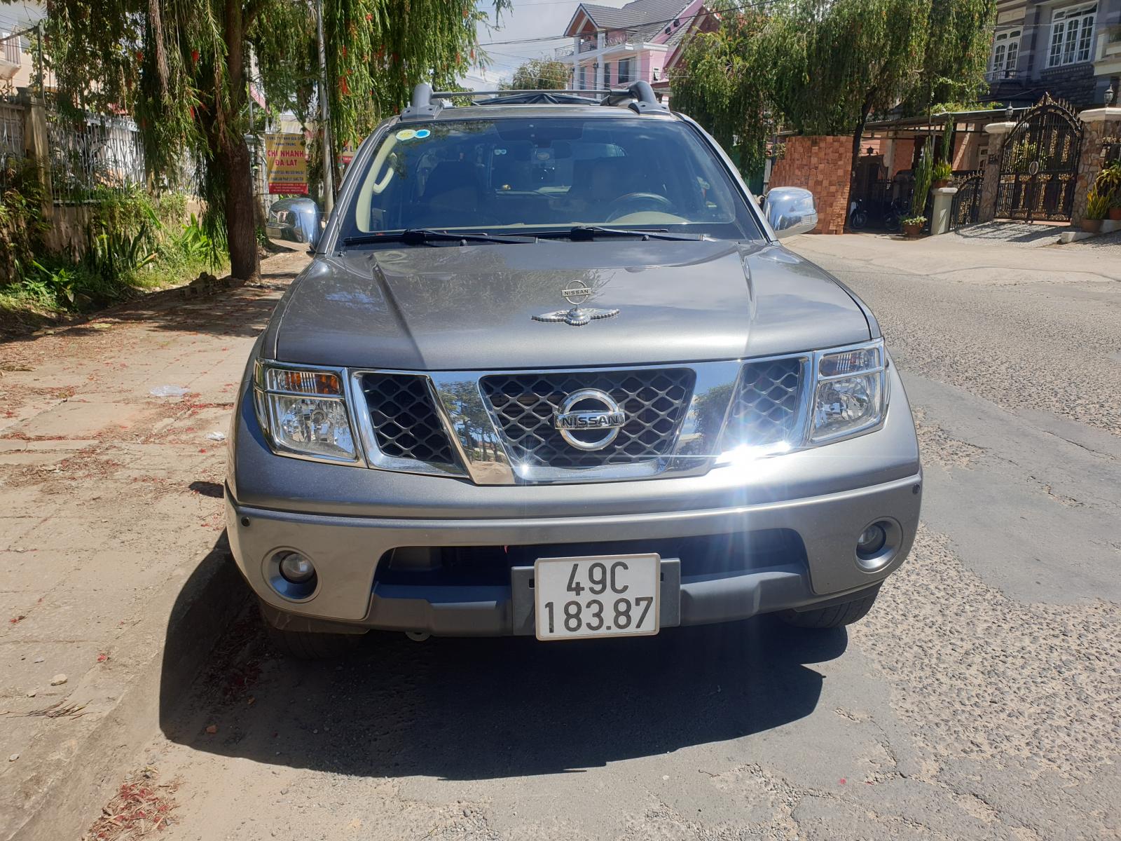 Nissan Navara XE 2014 - Cần bán Nissan Navara XE đời 2014, màu xám (ghi), nhập khẩu