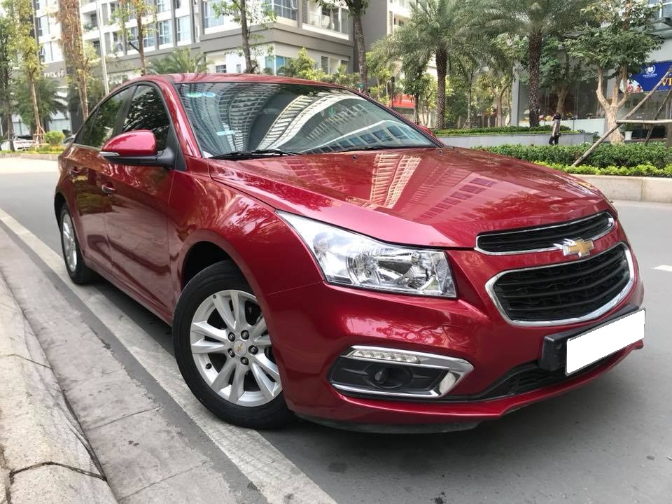 Chevrolet Cruze 2016 - Bán xe Cruze 2016, số sàn, màu đỏ, xe còn mới ken xà ben luôn