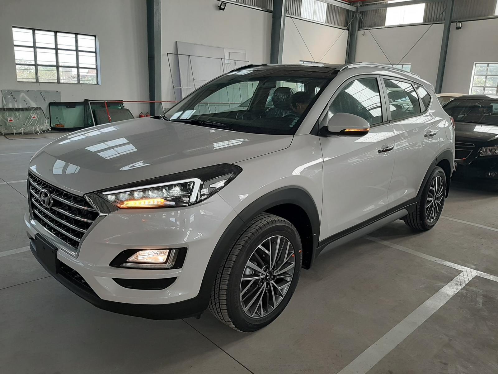 Hyundai Tucson 2019 - Bán Tucson giá tốt, hỗ trợ vay góp lãi suất thấp, LH Văn Bảo 0905.5789.552