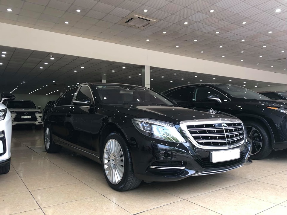 Mercedes-Benz Maybach S400 2016 - Bán Mercedes-Benz S400 Maybach sản xuất 2016 màu đen, nội thất kem