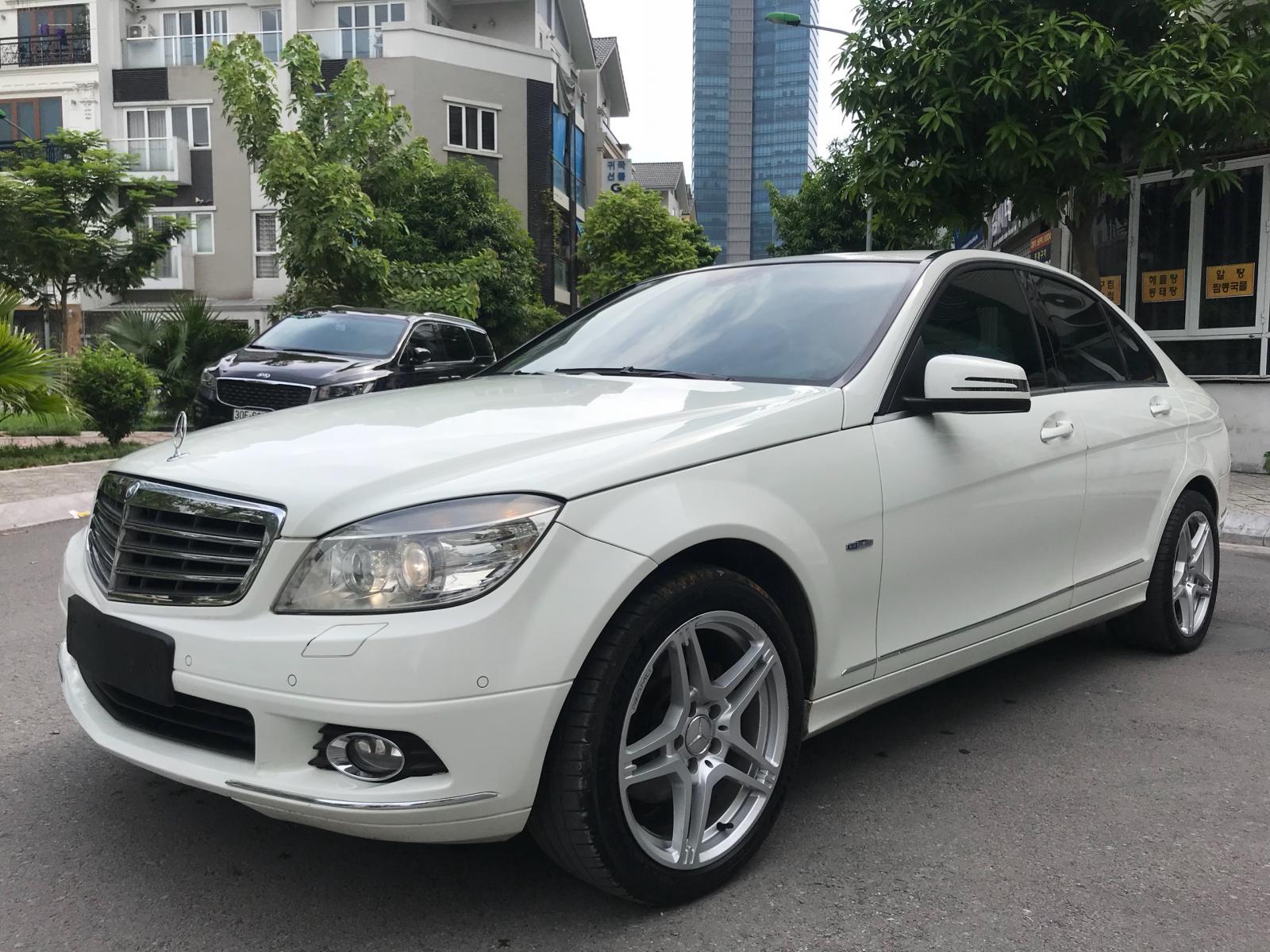 Mercedes-Benz C class C250 CGI 2010 - Bán xe Mercedes C250 đời 2010, màu trắng