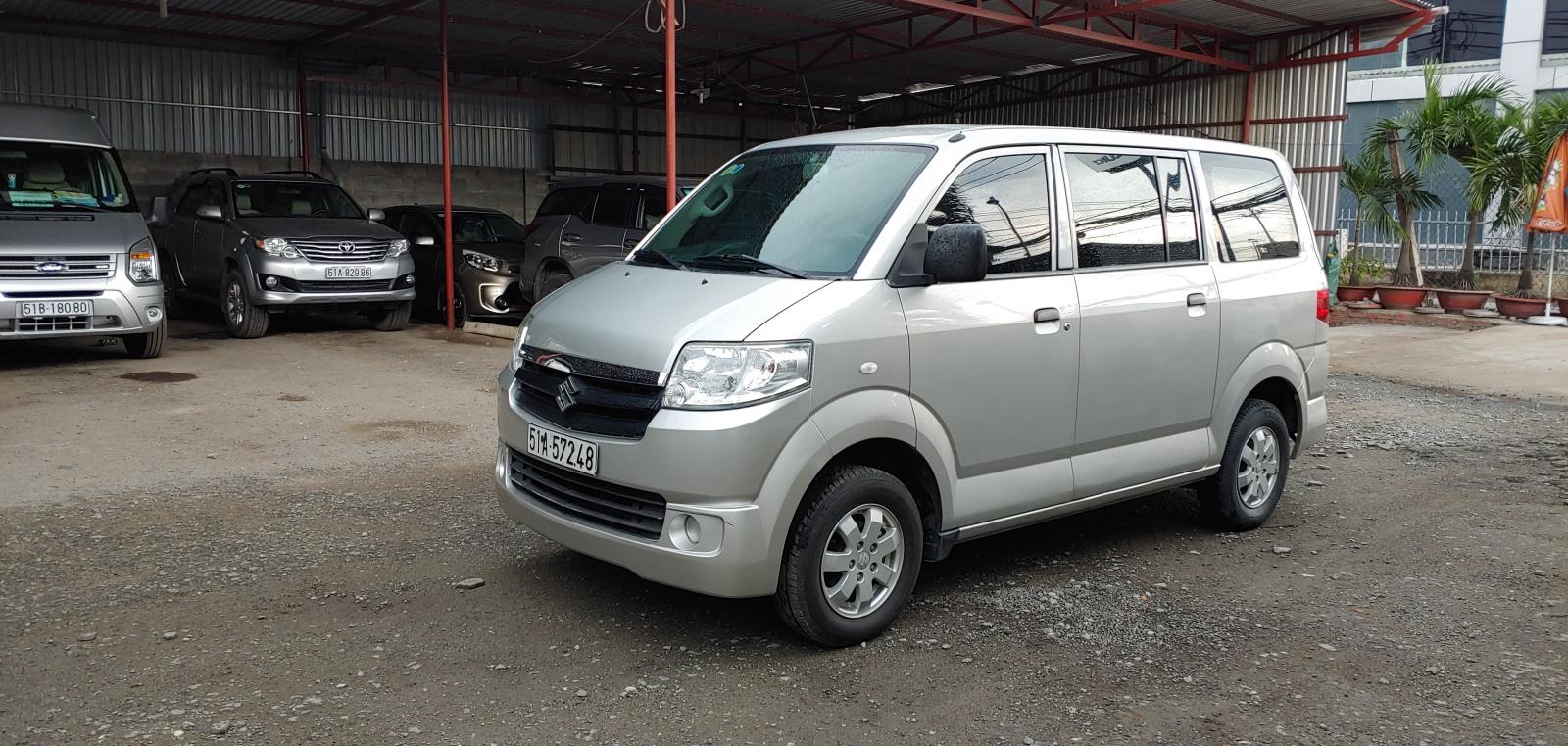 Suzuki APV 2013 - Bán xe Suzuki APV đăng ký 2013, màu bạc, giá chỉ 330 triệu đồng