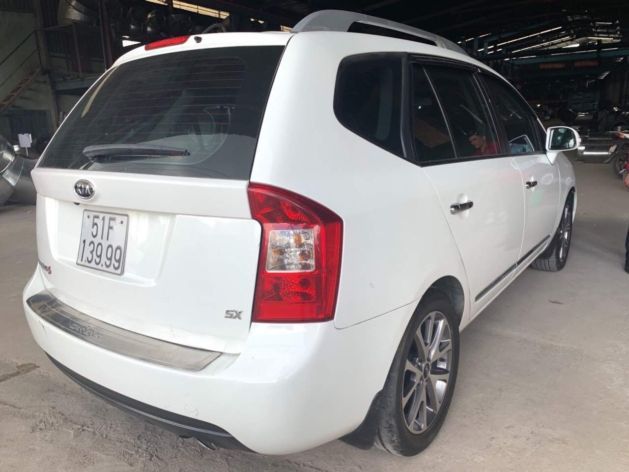 Kia Carens SX 2015 - Cần bán xe Kia Carens SX năm sản xuất 2015, màu trắng giá cạnh tranh