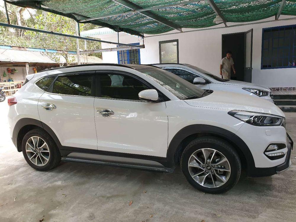 Hyundai Tucson 2018 - Chính chủ bán xe Hyundai Tucson 2018, màu trắng, nhập khẩu 