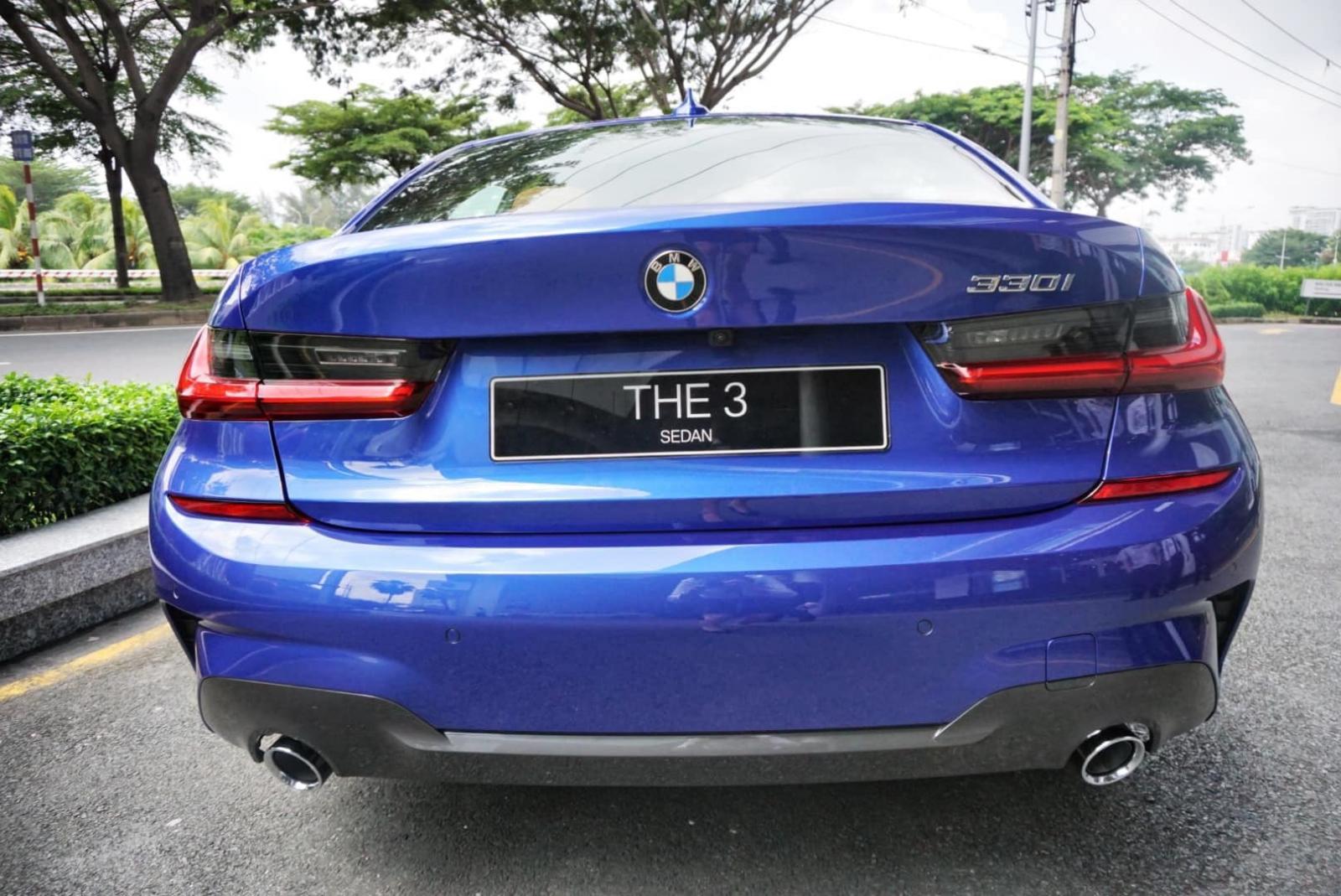 BMW 3 Series 2020 - BMW 3 Series 330i Sport line 2020, màu xanh núi, xe nhập khẩu châu Âu, thể thao, trẻ trung vượt trội