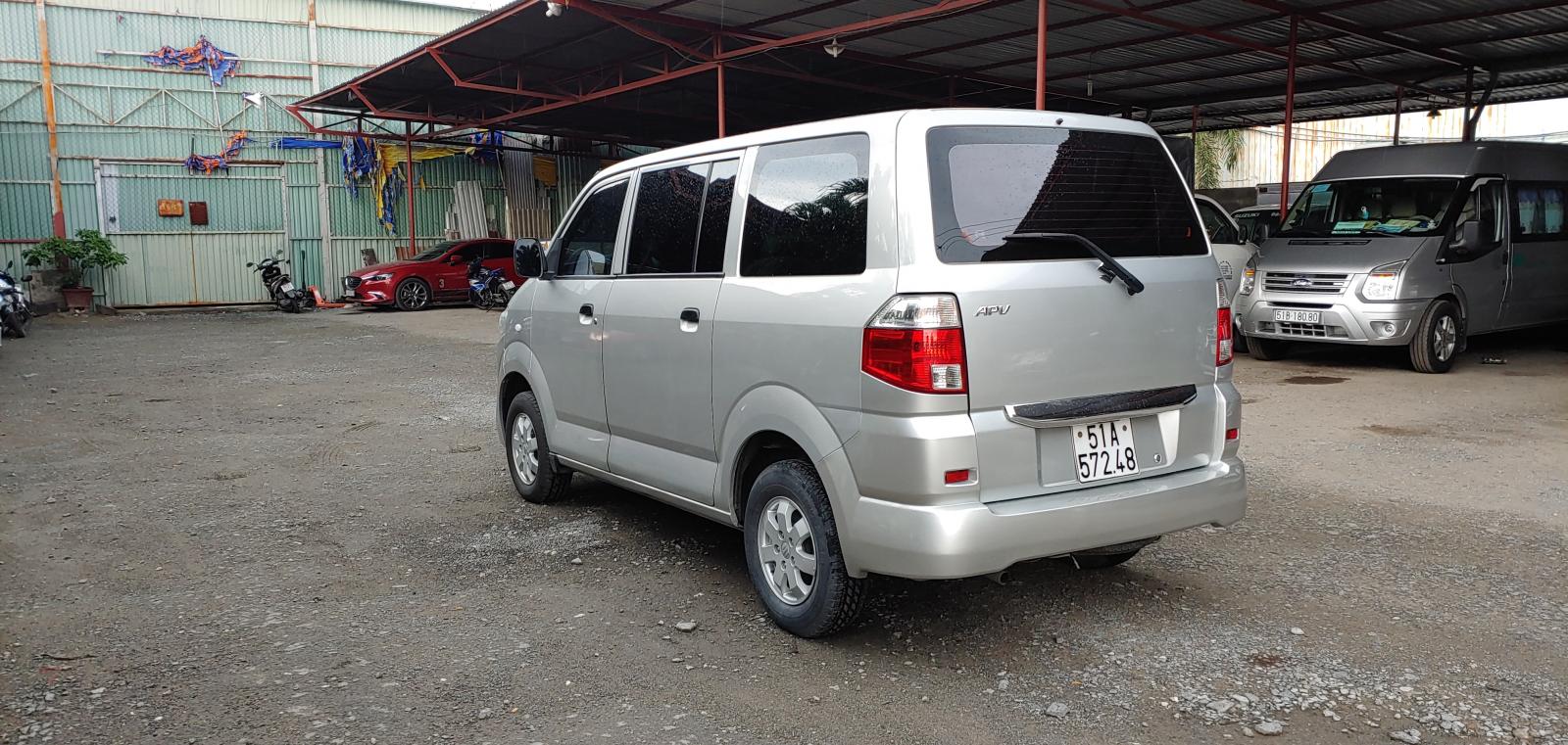 Suzuki APV 2013 - Bán xe Suzuki APV đăng ký 2013, màu bạc, giá chỉ 330 triệu đồng