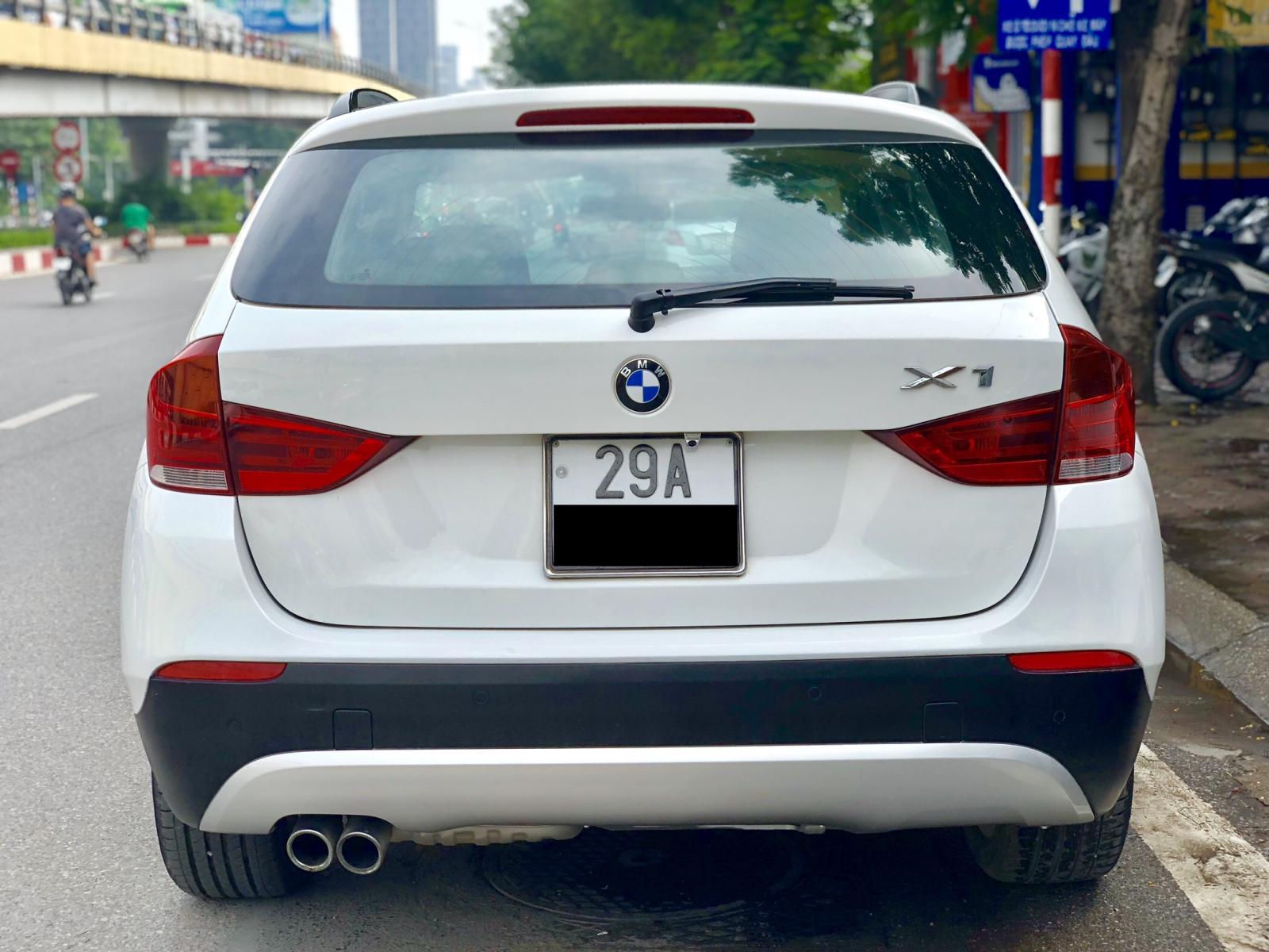 BMW X1 3.0L 2011 - Bán BMW X1 xDrive28i i6 3.0L sản xuất 2011