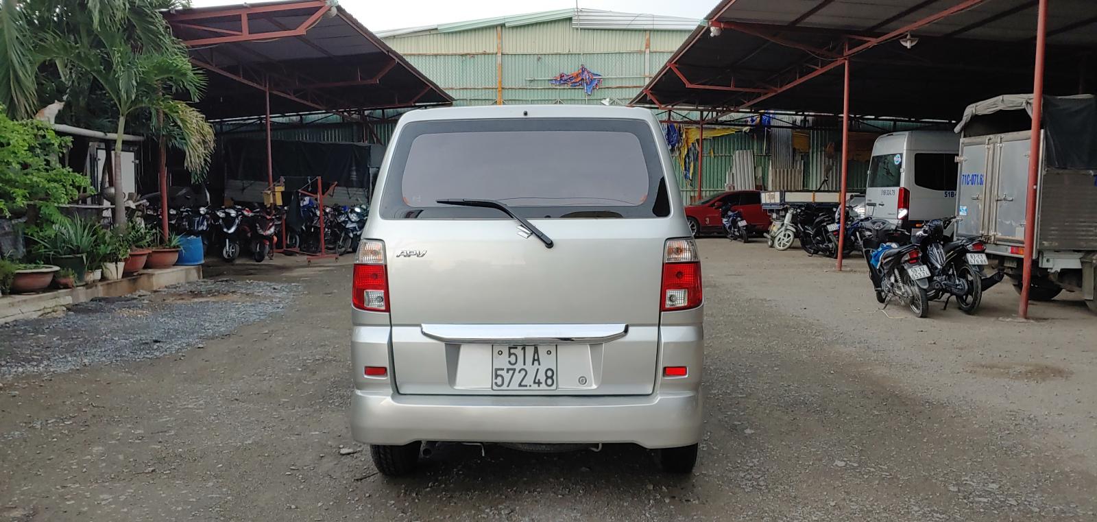 Suzuki APV 2013 - Bán xe Suzuki APV đăng ký 2013, màu bạc, giá chỉ 330 triệu đồng