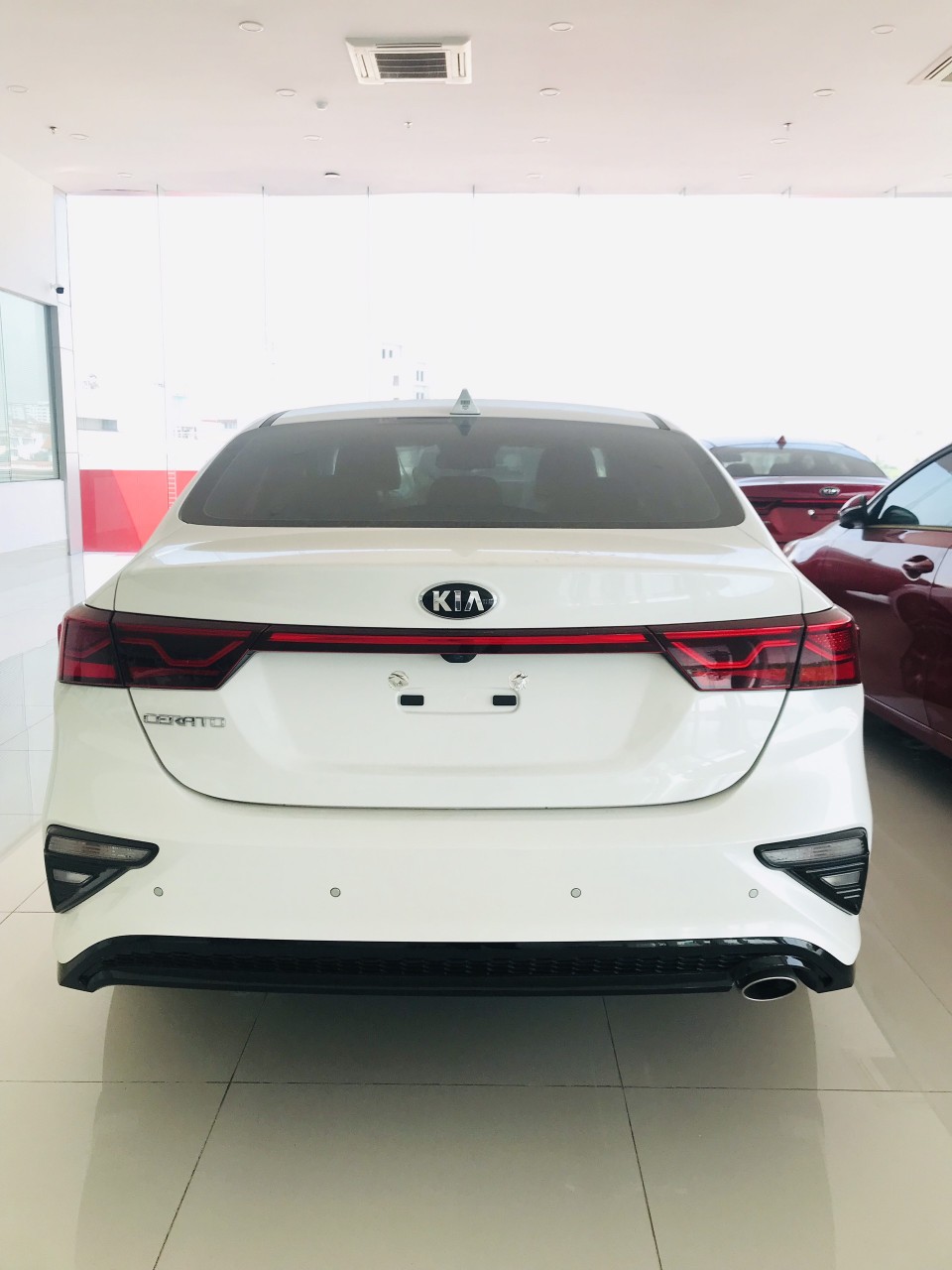 Kia Cerato Deluxe 2019 - Cần bán xe Kia Cerato deluxe đời 2019, đủ màu sẵn xe giao ngay