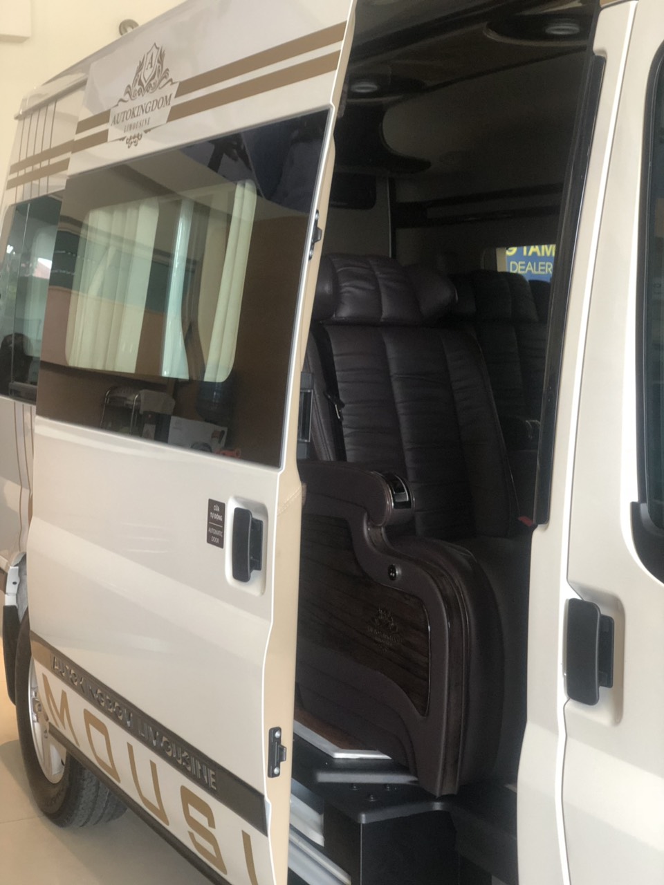 Ford Transit Limousine 2019 - Bán Ford Limousine 2019 giá giảm cực sâu