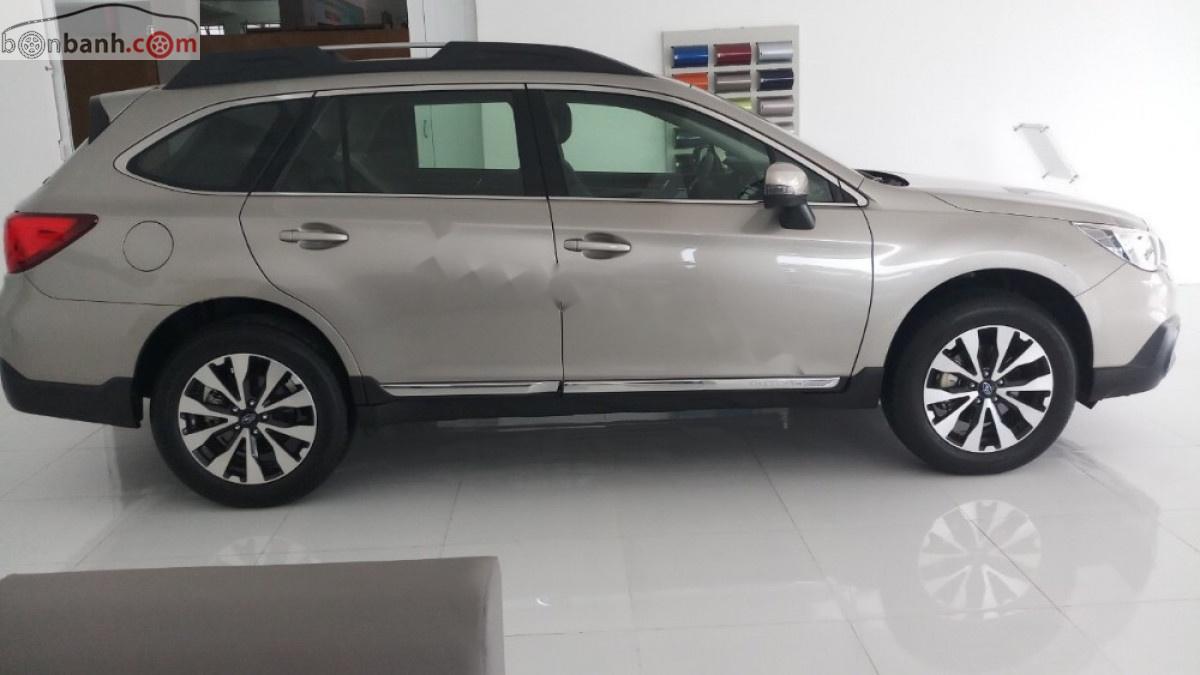 Subaru Outback 2.5i-S 2017 - Cần bán Subaru Outback 2.5i-S đời 2017, màu bạc, xe nhập