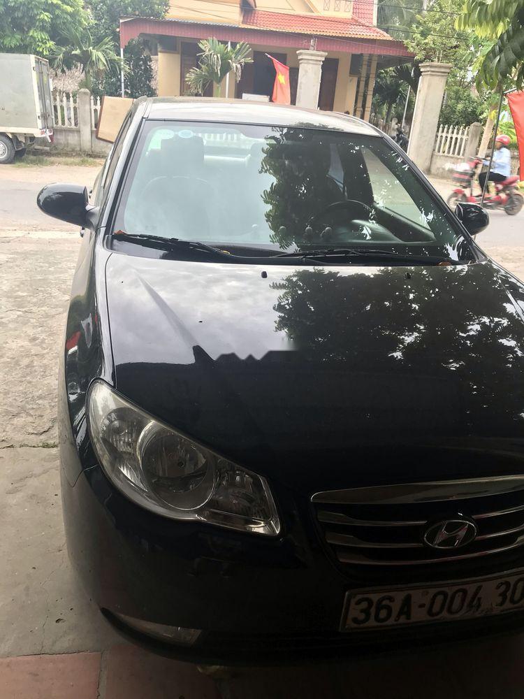 Hyundai Lantra  E   2010 - Bán Hyundai Lantra E sản xuất năm 2010, màu đen, xe nhập