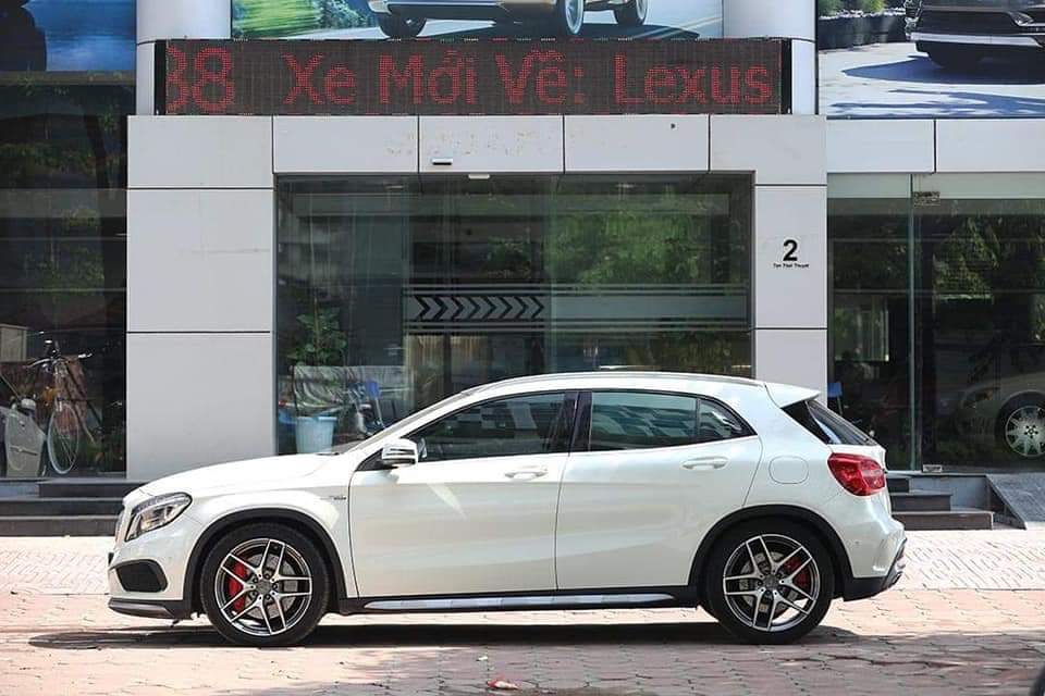 Mercedes-Benz GLA-Class GLA45 AMG 2014 - Bán Mercedes GLA45 AMG đời 2014, màu trắng, xe nhập