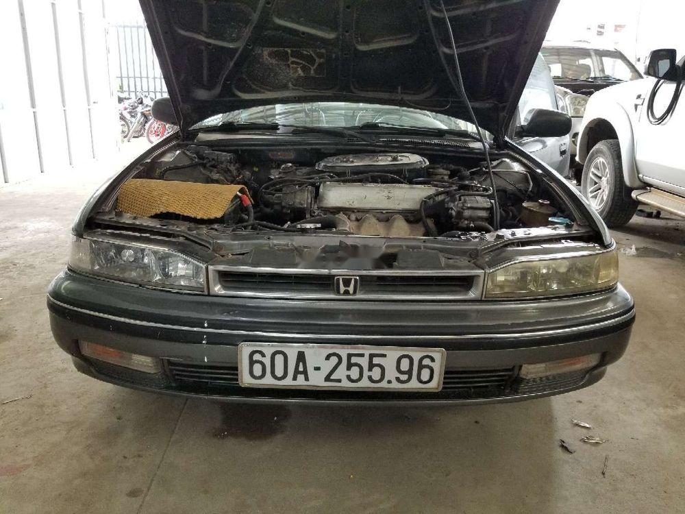 Honda Accord 1990 - Cần bán xe Honda Accord sản xuất 1990, màu xám số sàn, giá cạnh tranh