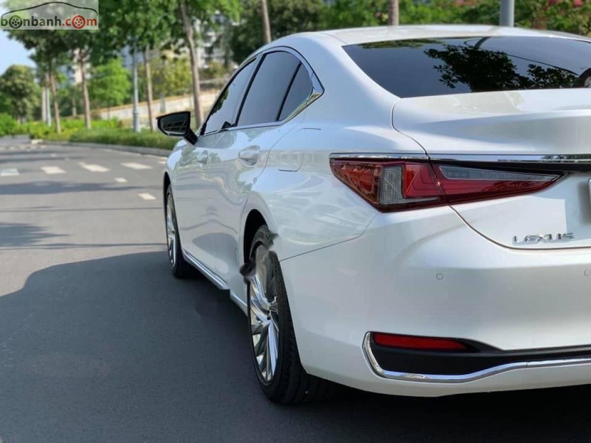 Lexus ES 250 2019 - Cần bán xe Lexus ES 250 đời 2019, màu trắng, nhập khẩu nguyên chiếc như mới