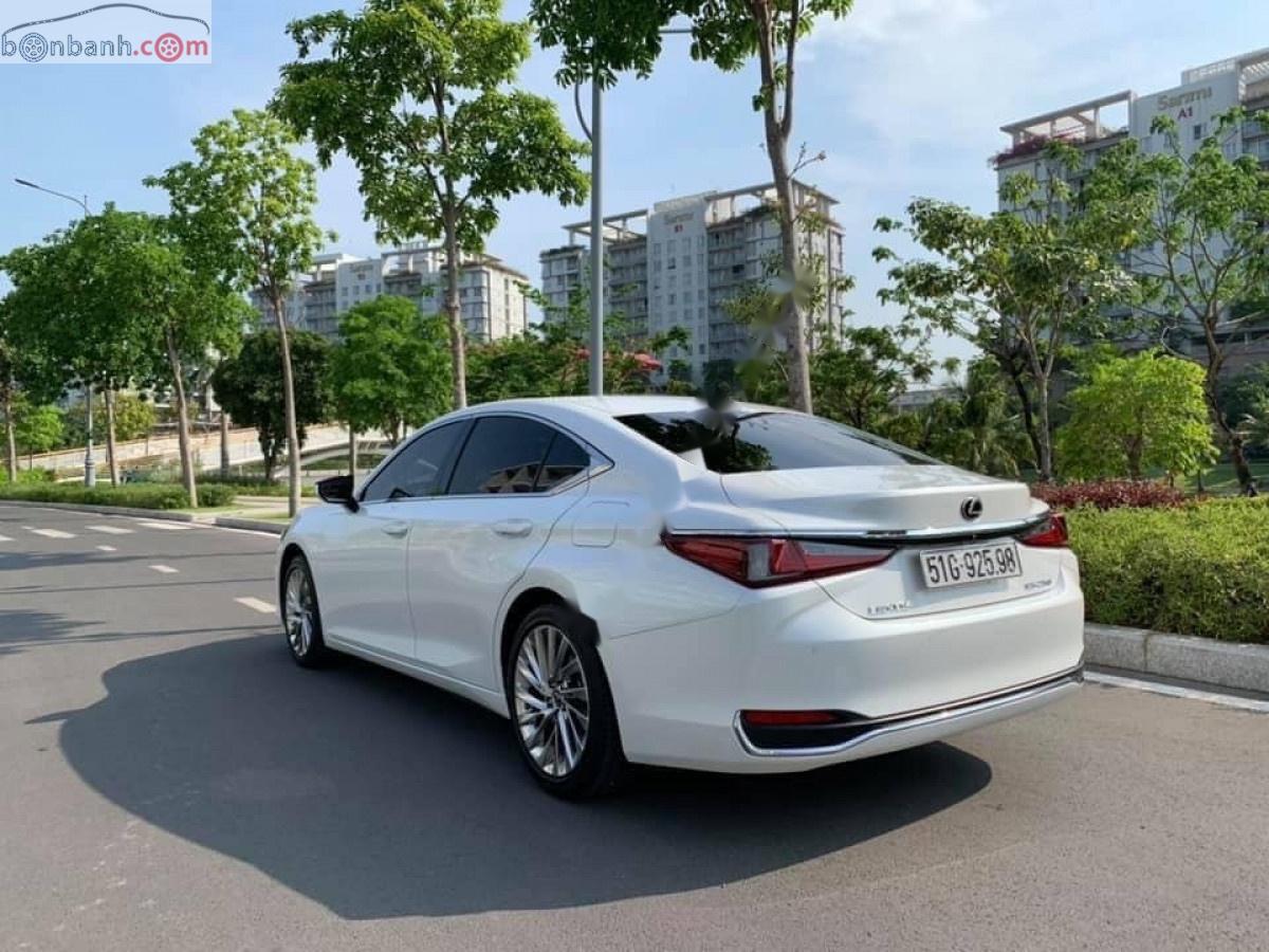 Lexus ES 250 2019 - Cần bán xe Lexus ES 250 đời 2019, màu trắng, nhập khẩu nguyên chiếc như mới