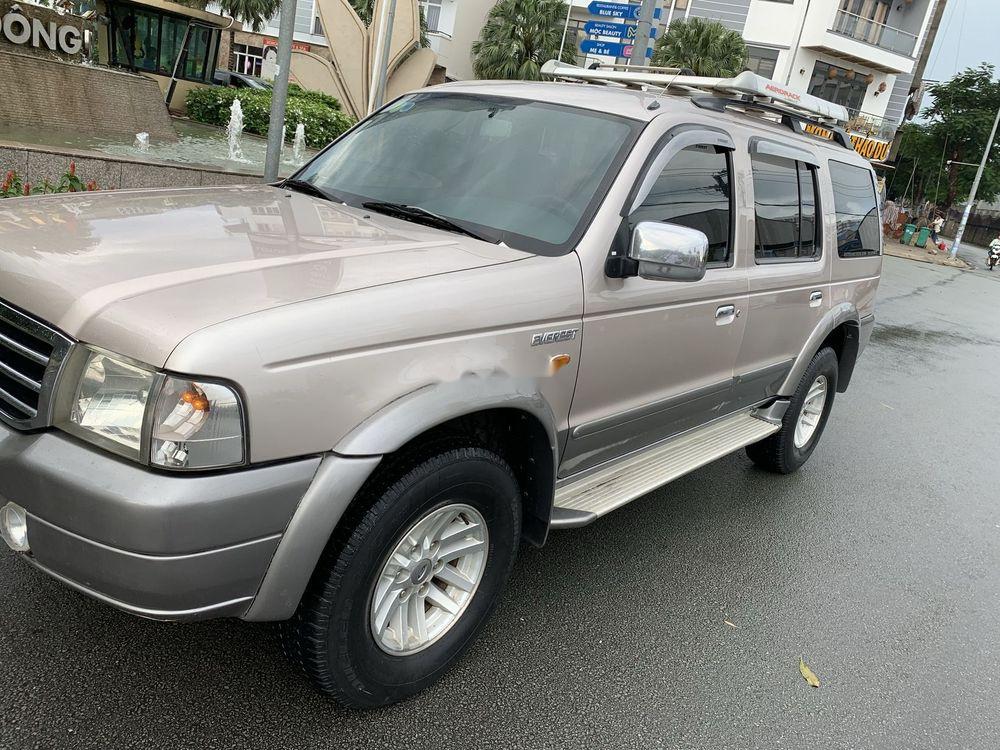 Ford Everest  MT 2006 - Cần bán gấp Ford Everest MT đời 2006