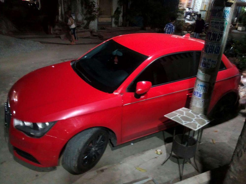 Audi A1   2010 - Bán Audi A1 sản xuất 2010, màu đỏ, nhập khẩu  