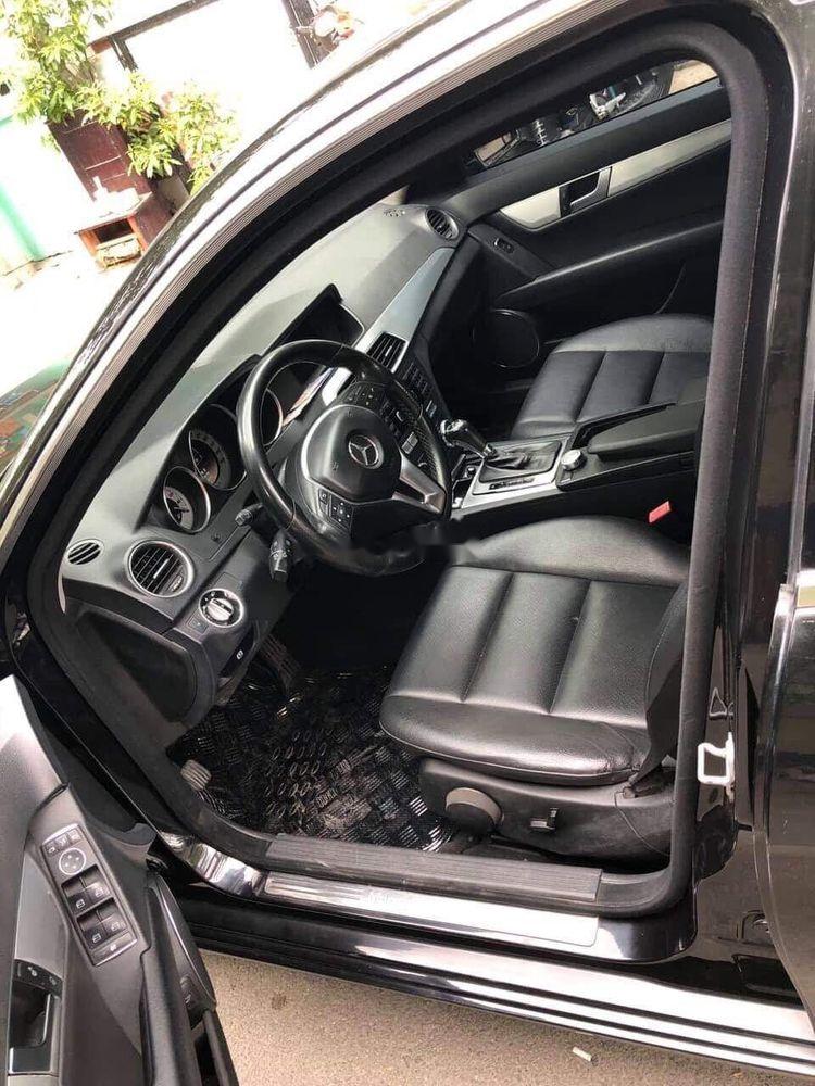 Mercedes-Benz C class C200 2011 - Bán Mercedes C200 năm 2011, màu đen, nhập khẩu